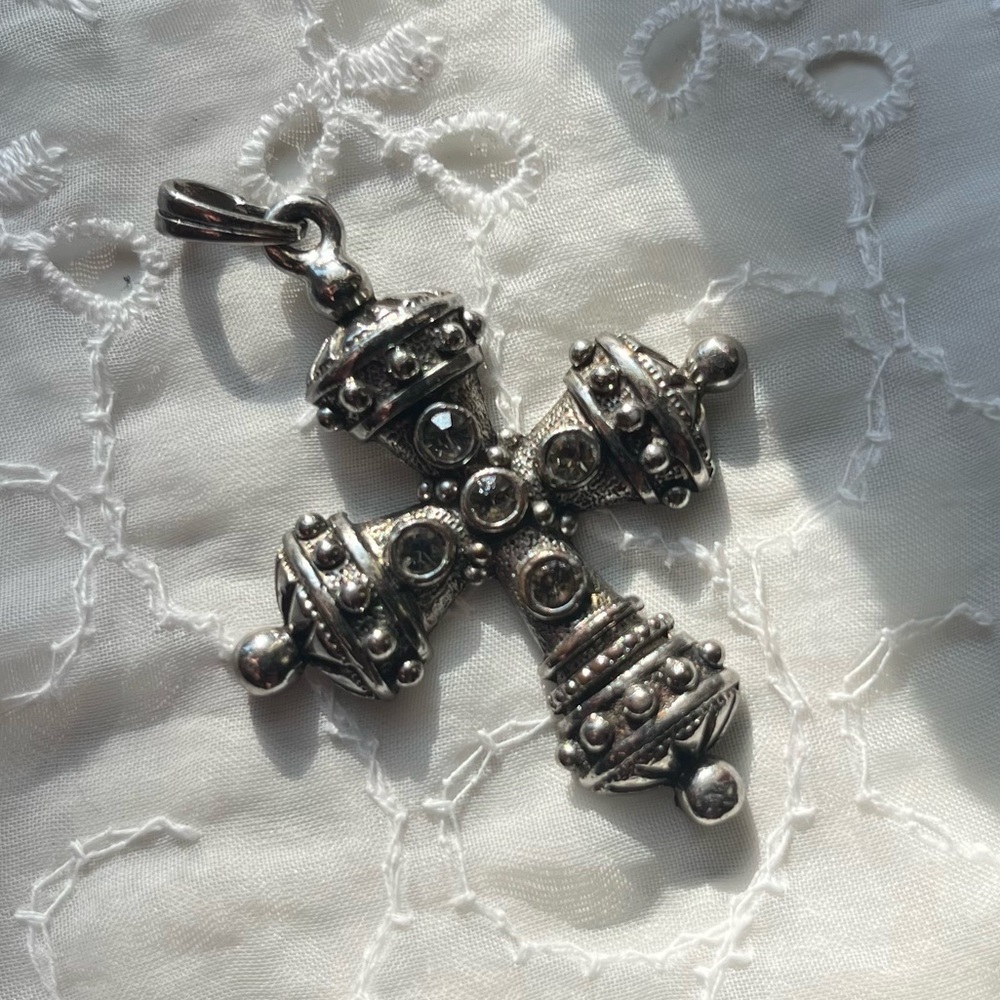 Vintage cross pendant